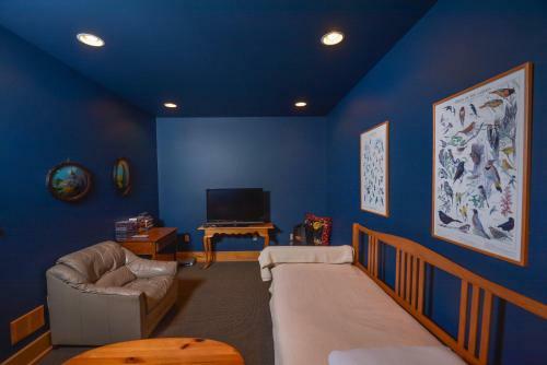 Lake Effect Five-bedroom Holiday Home
