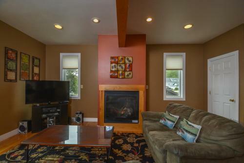 Just Getting Started Five-bedroom Holiday Home