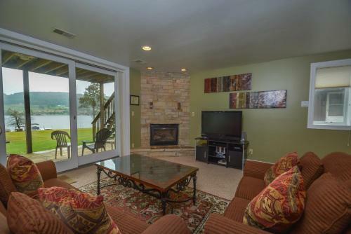 Just Getting Started Five-bedroom Holiday Home
