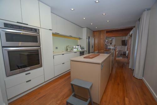Sundance Five-bedroom Holiday Home