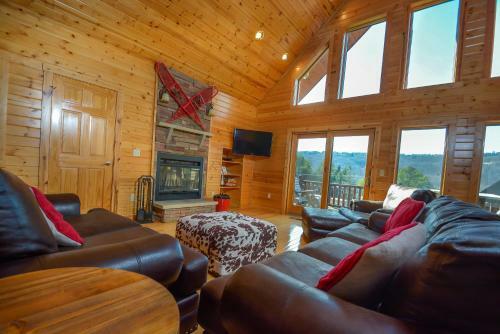 Marsh-mellow Manor Five-bedroom Holiday Home