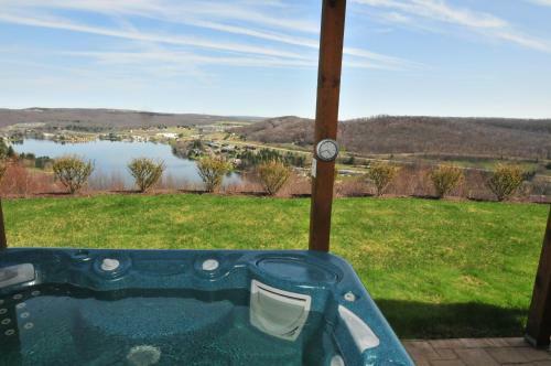 Amazing Overlook Three-bedroom Townhome