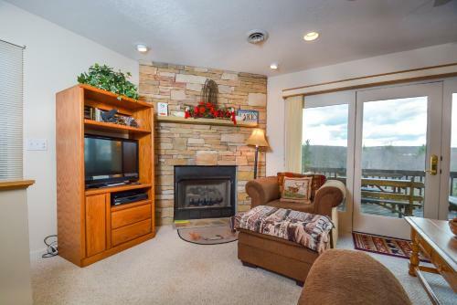 Deep Creek Village #10 Three-bedroom Townhome