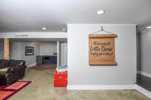 Little Bear Four-bedroom Holiday Home