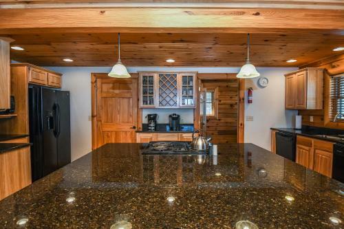 Peak Of Perfection Five-bedroom Holiday Home
