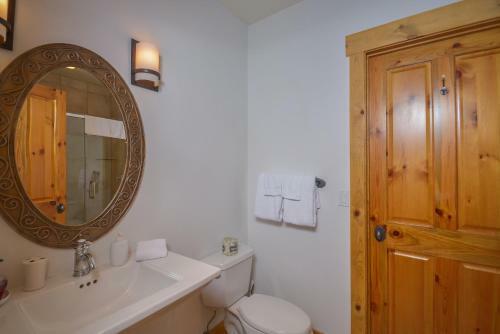 Ski Chalet Four-bedroom Holiday Home