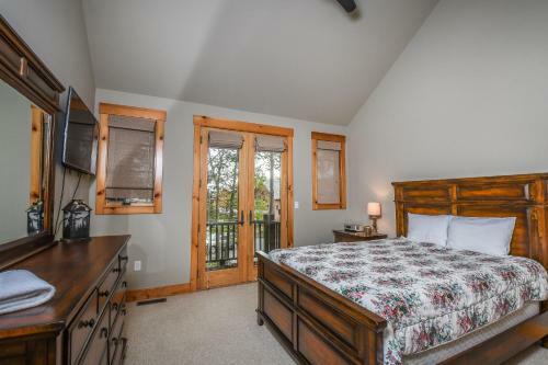 Summit Lodge Four-bedroom Holiday Home