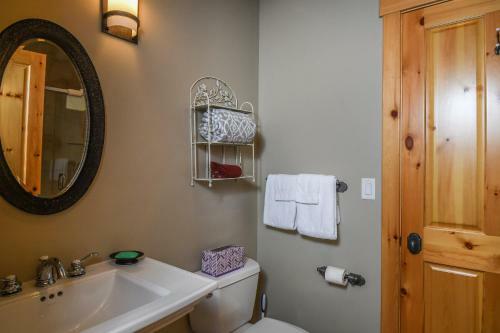 Summit Lodge Four-bedroom Holiday Home