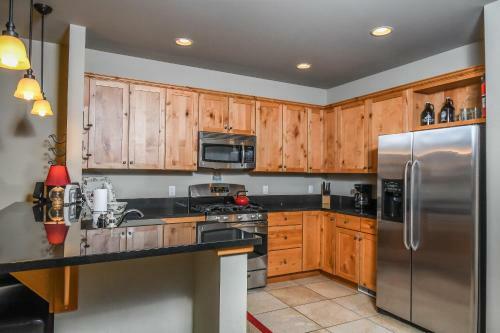 Summit Lodge Four-bedroom Holiday Home