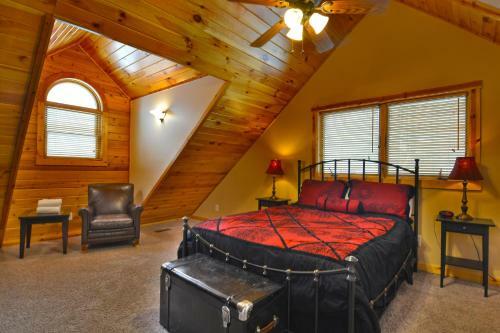 Donovan's Dacha Three-bedroom Cabin