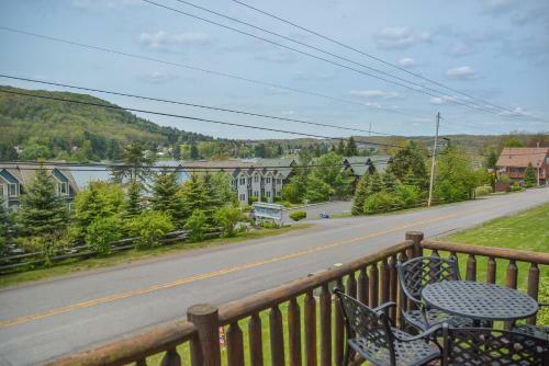 Cedar Shores Villa #08 Four-bedroom Holiday Home