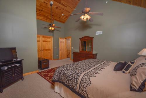 Cedar Shores Villa #08 Four-bedroom Holiday Home