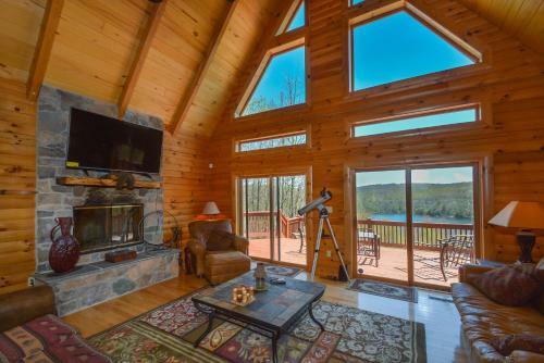 Altitude Adjustment Five-bedroom Holiday Home