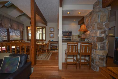 Ski Harbor #30 Four-bedroom Townhome