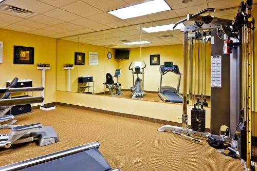 Holiday Inn Express Hotel & Suites Memphis/germantown