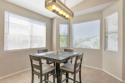 E Mesa House Sterling Dr
