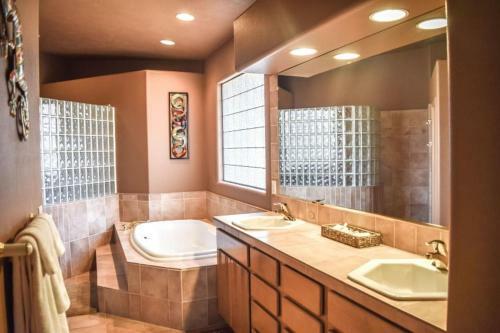 4 Bedroom Home In Mesquite #468