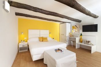 Albergue La Piazzetta Guest House