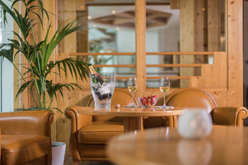 Hotel Tubris