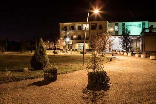 Manhattan Village Hotel