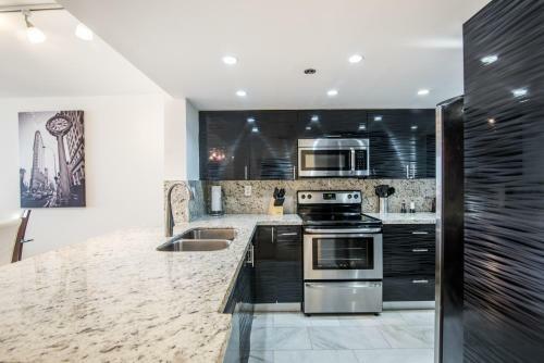 Apartamento Glamorous 3 Bedroom With A Balcony View