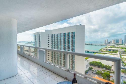 Apartamento Glamorous 3 Bedroom With A Balcony View
