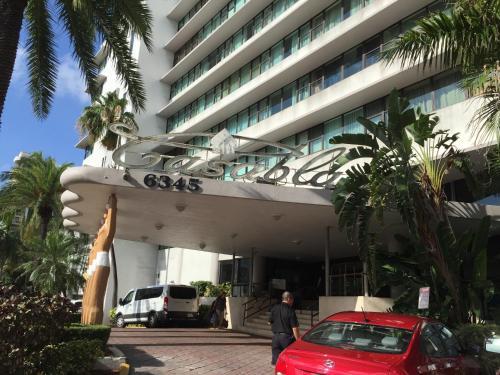 Apartamento Sunshine Beach Front Condo