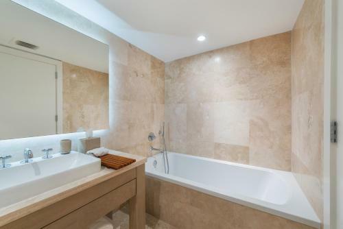Apartamento 5 Star Oceanfront Hotel Residence - 944