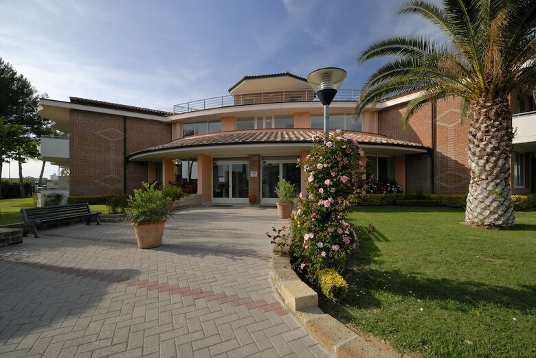 Hotel La Cecinella
