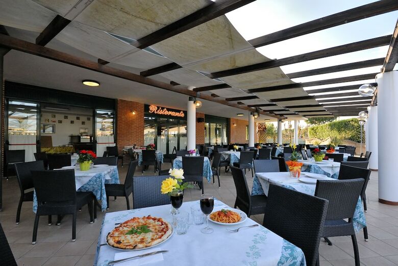 Hotel La Cecinella