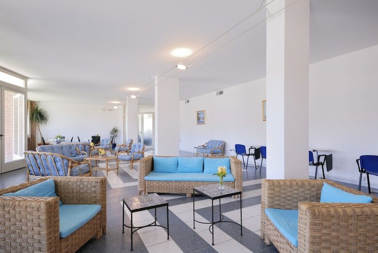 Hotel La Cecinella