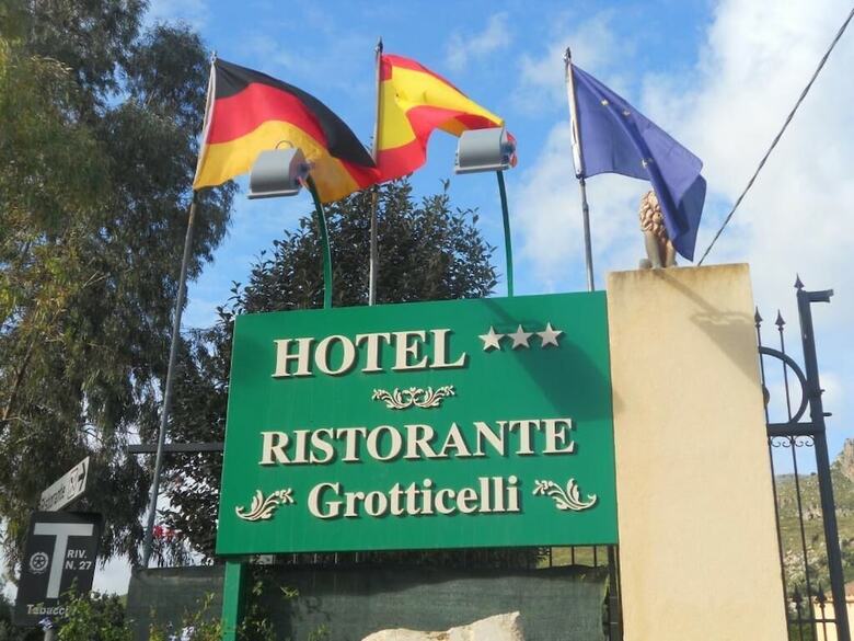 Grotticelli Hotel & Resort