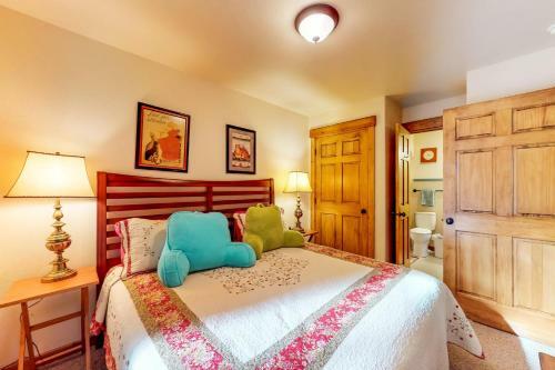 Aspen Village 51