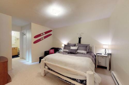 Aspen Village 27