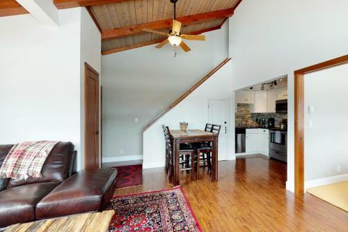Apartamento Westwind Condos