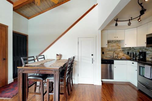 Apartamento Westwind Condos
