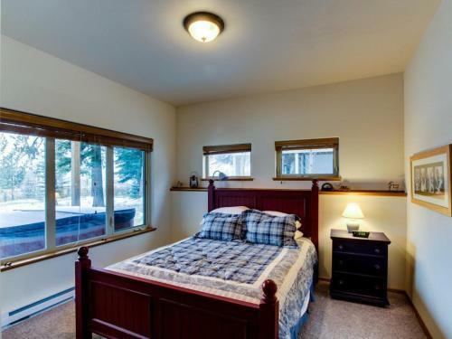 Cedar Lane Golf Course Home