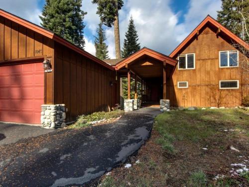 Cedar Lane Golf Course Home