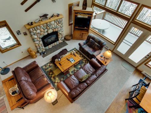Cedar Lane Golf Course Home