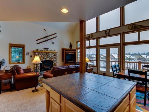 Cedar Lane Golf Course Home