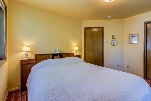 Toney Family Legacy With Payette Lake Access