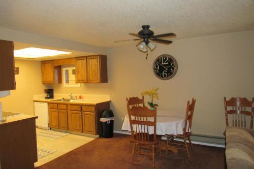 Pinewinds 11