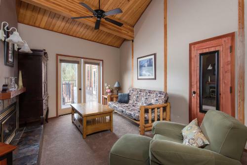 Bear Creek Lodge Mccall