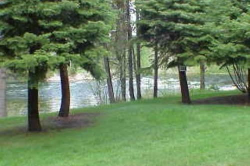 River's Bend B19