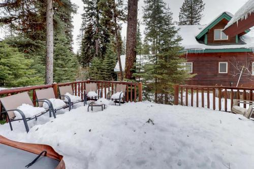 Majestic Mountain Lodge