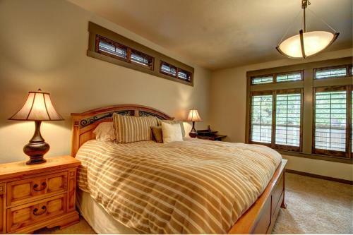 Strawberry Lane Luxury Retreat