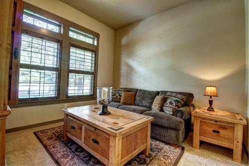 Strawberry Lane Luxury Retreat