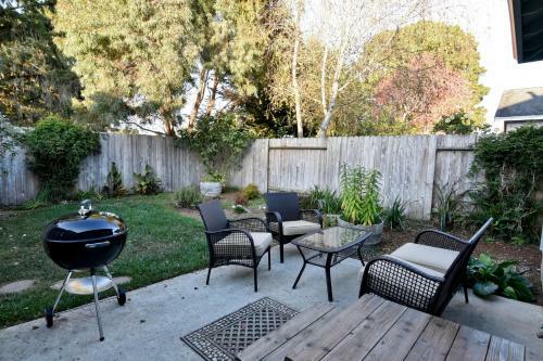 Casa Silverado 3 Bedroom Duplex - Clean & Spacious