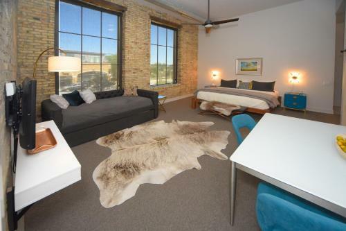 Hotel Kinn Guesthouse