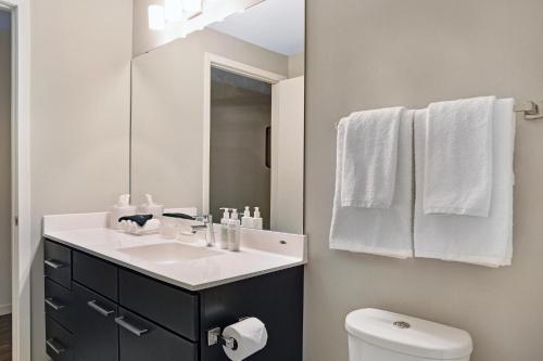 Apartamento Downtown West 1212